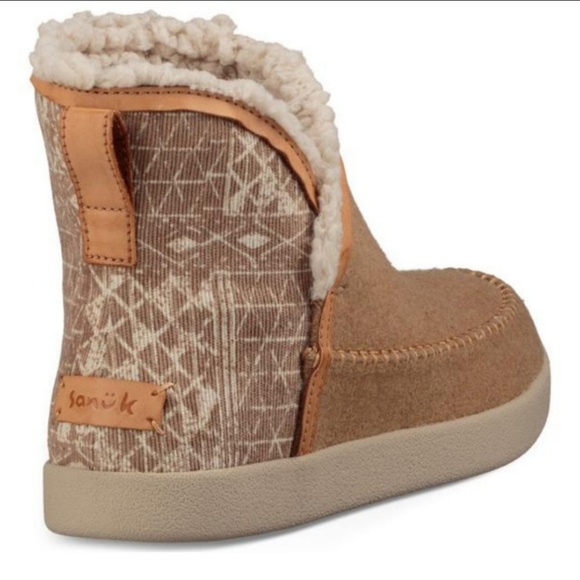 Sanuk Nice Bootah Ojai Casual Sherpa Lined Boot - Picture 3 of 5
